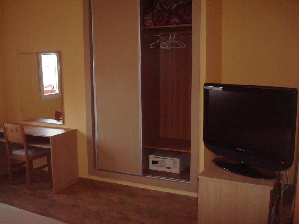 Hotel Los Chiles Villanueva Del Arzobispo Zimmer foto
