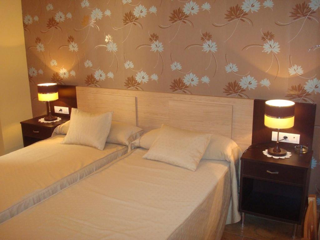 Hotel Los Chiles Villanueva Del Arzobispo Zimmer foto